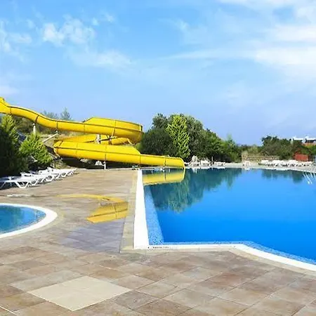 Akay Garden Family Club Cesme
