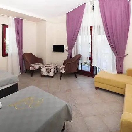 Akay Garden Family Club Hotel *
