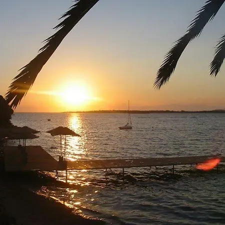 Akay Garden Family Club Hotel Cesme