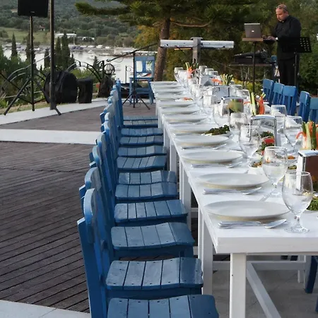 Akay Garden Family Club 酒店 *