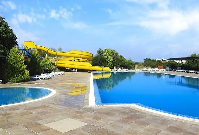 Akay Garden Family Club Çeşme
