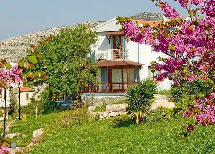 Akay Garden Family Club 酒店 *