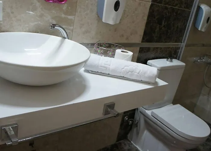 Akay Garden Family Club